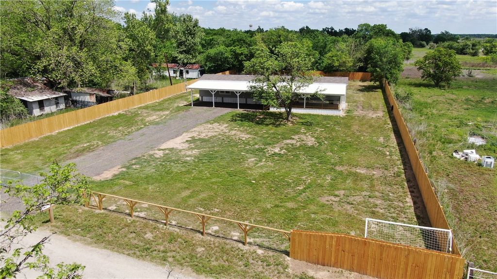 335 COUNTY ROAD 352, Gause, TX 77857 — photo 2