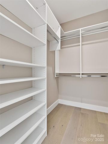 30 Olde Oak Court, Hendersonville, NC 28792