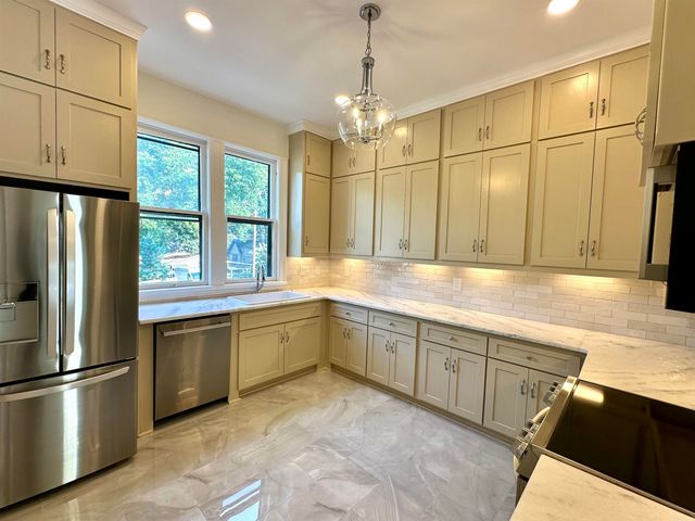 1601 Center Street, Little Rock, AR 72206