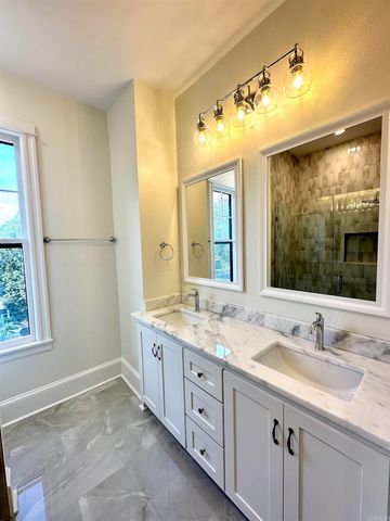 1601 Center Street, Little Rock, AR 72206