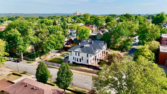1601 Center Street, Little Rock, AR 72206