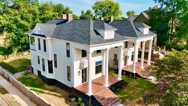 1601 Center Street, Little Rock, AR 72206