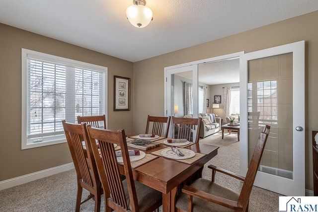 14 Eagle Ridge Court, North Mankato, MN 56003