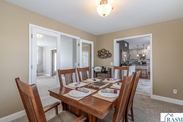 14 Eagle Ridge Court, North Mankato, MN 56003