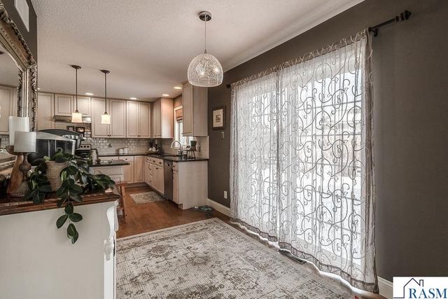 14 Eagle Ridge Court, North Mankato, MN 56003