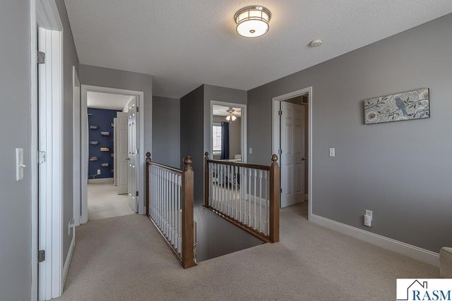 14 Eagle Ridge Court, North Mankato, MN 56003