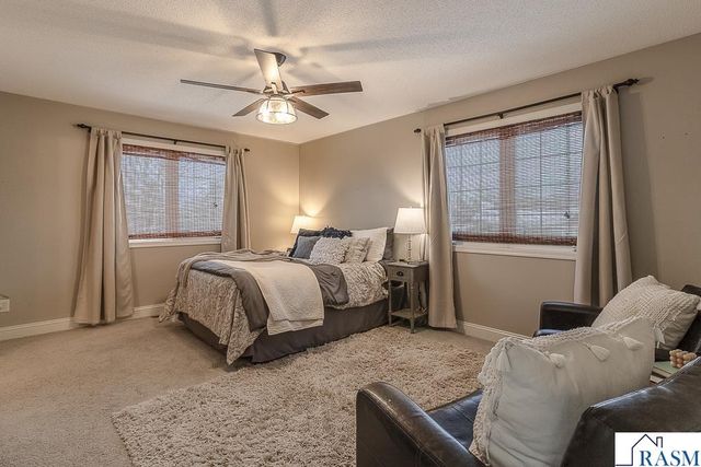 14 Eagle Ridge Court, North Mankato, MN 56003