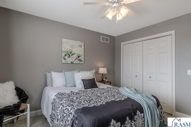 14 Eagle Ridge Court, North Mankato, MN 56003