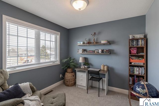 14 Eagle Ridge Court, North Mankato, MN 56003