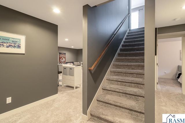 14 Eagle Ridge Court, North Mankato, MN 56003