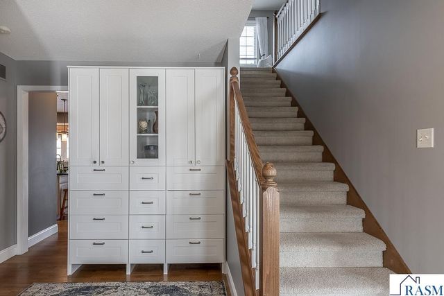 14 Eagle Ridge Court, North Mankato, MN 56003