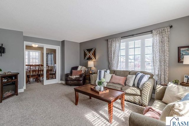 14 Eagle Ridge Court, North Mankato, MN 56003