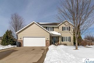 14 Eagle Ridge Court, North Mankato, MN 56003