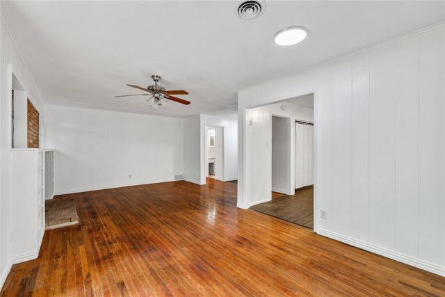 7108 Willis Avenue, Fort Worth, TX 76116