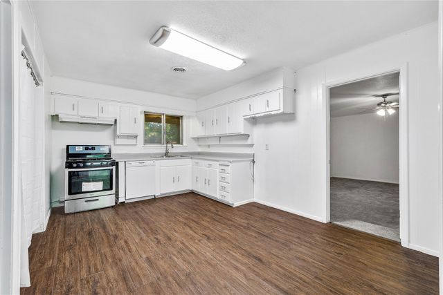7108 Willis Avenue, Fort Worth, TX 76116
