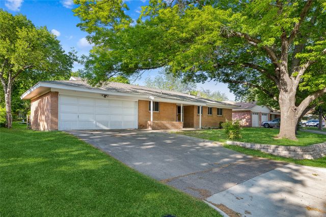 7108 Willis Avenue, Fort Worth, TX 76116