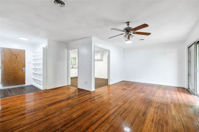 7108 Willis Avenue, Fort Worth, TX 76116