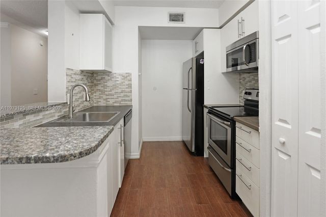 2442 Centergate Drive 202, Miramar, FL 33025