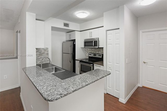 2442 Centergate Drive 202, Miramar, FL 33025