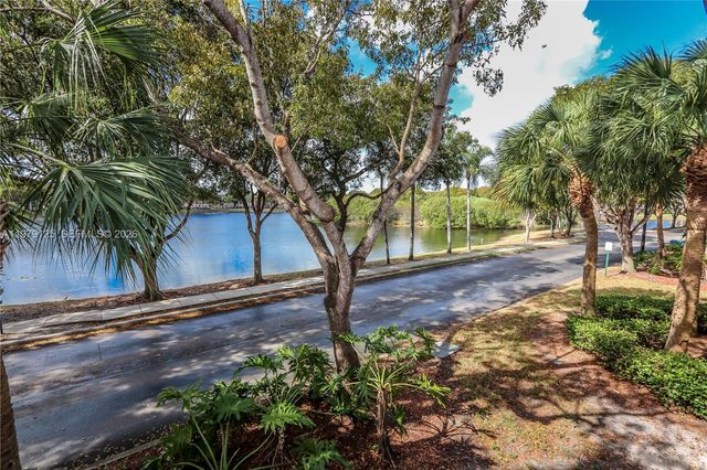 2442 Centergate Drive 202, Miramar, FL 33025