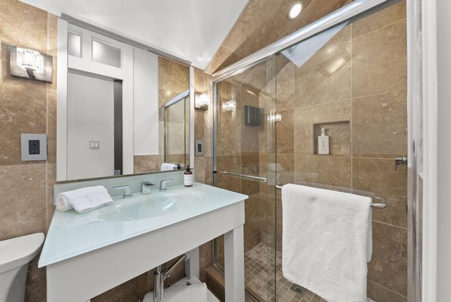 610 City Park Avenue, Columbus, OH 43206