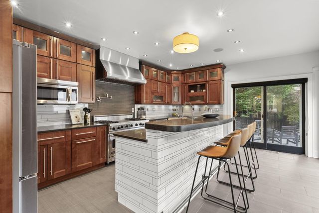 610 City Park Avenue, Columbus, OH 43206