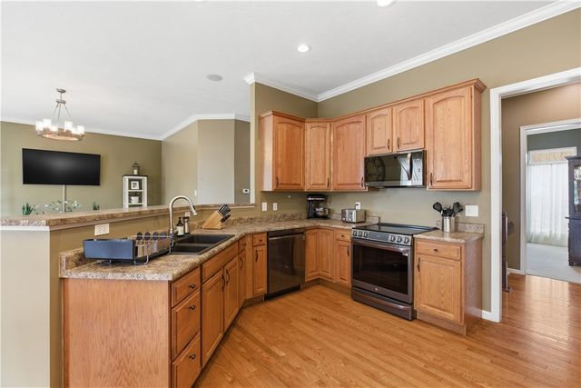 2035 Majestic Dr, North Strabane, PA 15317