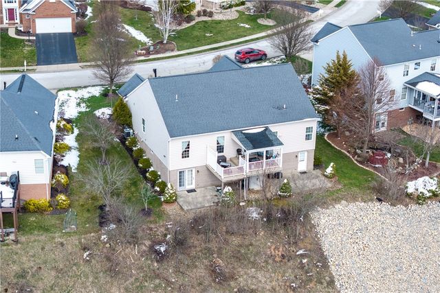 2035 Majestic Dr, North Strabane, PA 15317