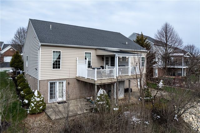 2035 Majestic Dr, North Strabane, PA 15317