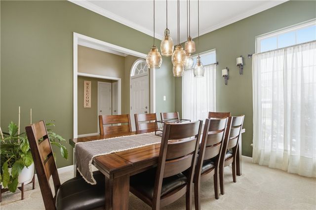 2035 Majestic Dr, North Strabane, PA 15317