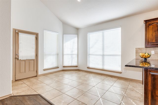 14308 Snaffle Bit Trail, Fort Worth, TX 76052