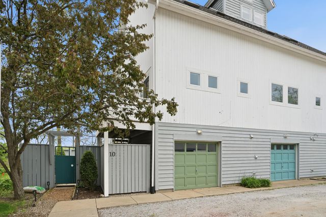 10 Tryon Farm Lane F10, Michigan City, IN 46360