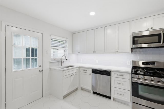 6607 E Mockingbird Lane, Dallas, TX 75214