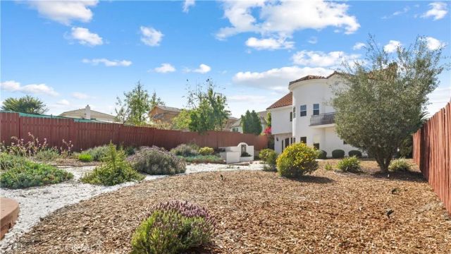 5128 Avenida Hacienda, Tarzana, CA 91356