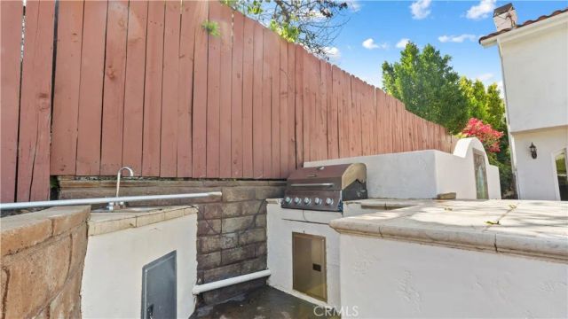 5128 Avenida Hacienda, Tarzana, CA 91356