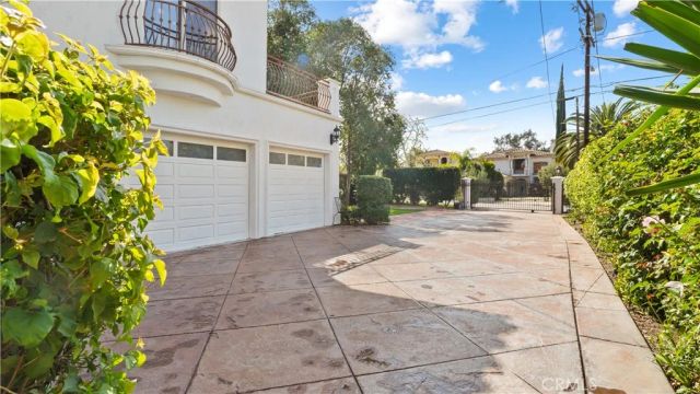 5128 Avenida Hacienda, Tarzana, CA 91356