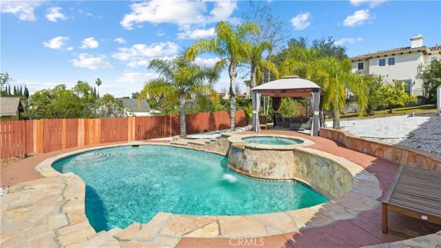 5128 Avenida Hacienda, Tarzana, CA 91356