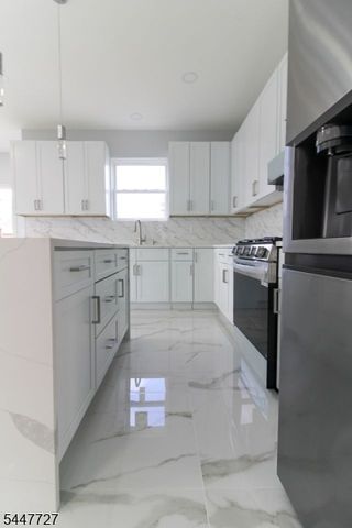 95 Kennedy Ave, Aberdeen Twp., NJ 07721