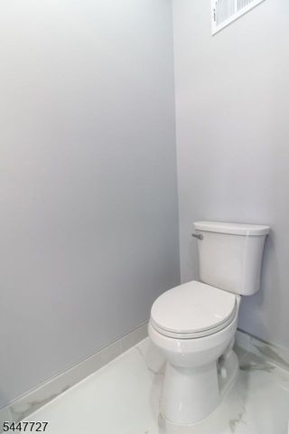 95 Kennedy Ave, Aberdeen Twp., NJ 07721