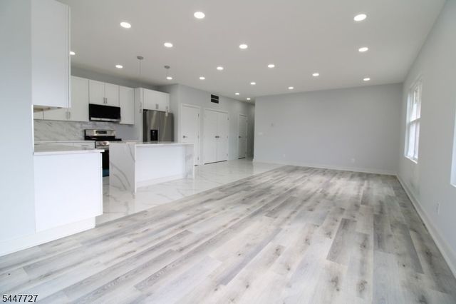 95 Kennedy Ave, Aberdeen Twp., NJ 07721