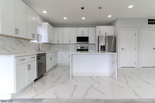 95 Kennedy Ave, Aberdeen Twp., NJ 07721