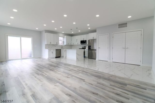 95 Kennedy Ave, Aberdeen Twp., NJ 07721