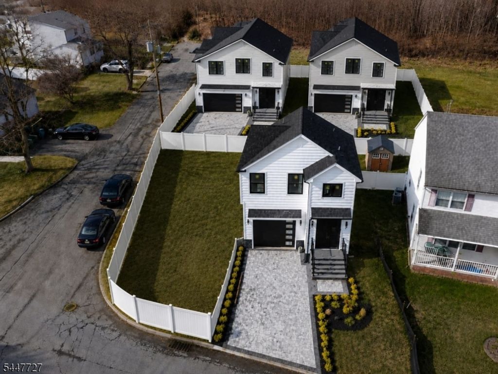 95 Kennedy Ave, Aberdeen Twp., NJ 07721
