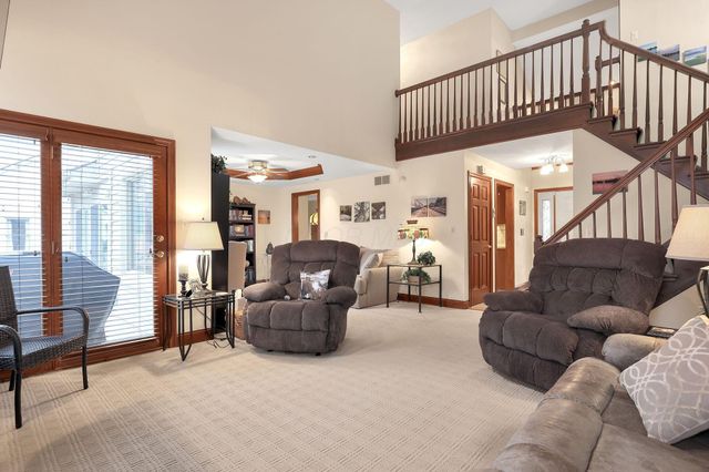 235 E Hocking Street, Canal Winchester, OH 43110