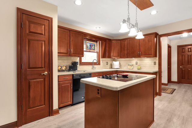 235 E Hocking Street, Canal Winchester, OH 43110