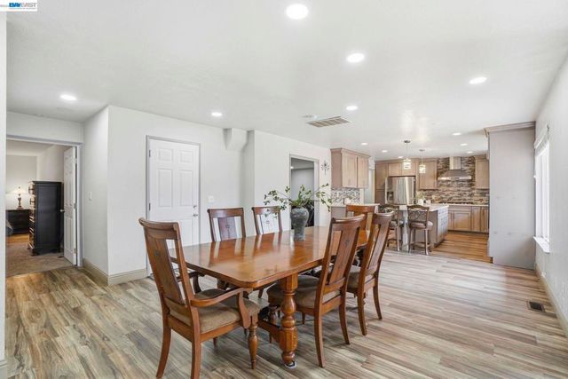 11378 Mountain View Rd, Tracy, CA 95376