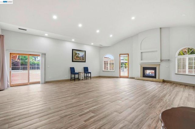 11378 Mountain View Rd, Tracy, CA 95376
