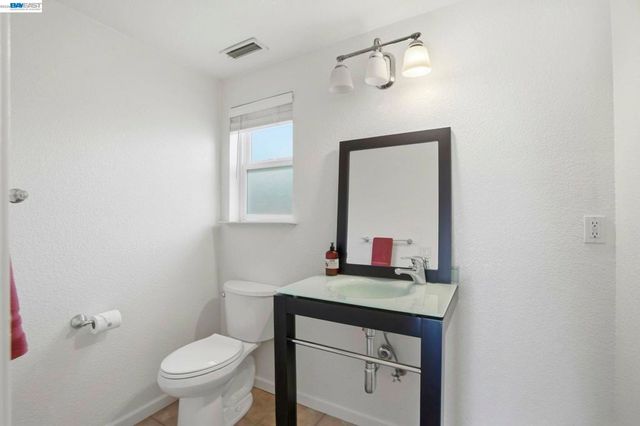 11378 Mountain View Rd, Tracy, CA 95376