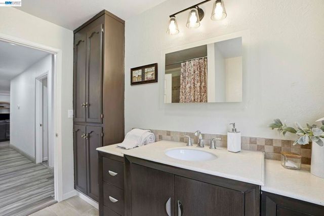 11378 Mountain View Rd, Tracy, CA 95376