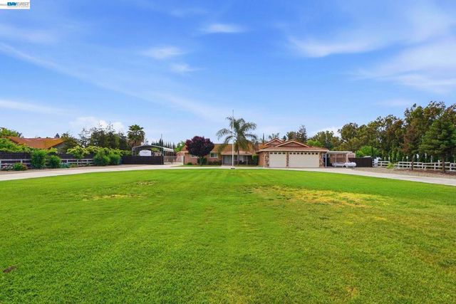 11378 Mountain View Rd, Tracy, CA 95376